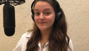 Antiga estudante do Jesuítas, atriz Andressa Mello recebe prêmio internacional